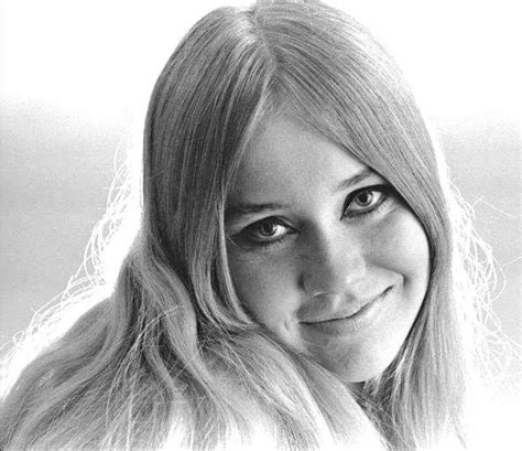 Before ABBA: 30 Amazing Vintage Portraits of 18-Year-Old Agnetha ...