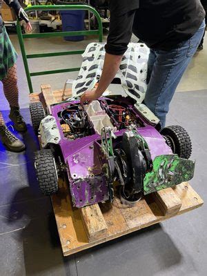 BATTLEBOTS - Updated December 2024 - 115 Photos & 39 Reviews - 4165 ...