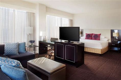 Hyatt Regency New Orleans Rooms: Pictures & Reviews - Tripadvisor