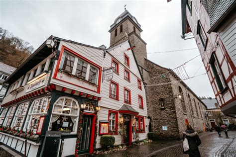 Monschau Christmas Market 2024 | Dates, Hotels & More - Christmas Markets in Europe