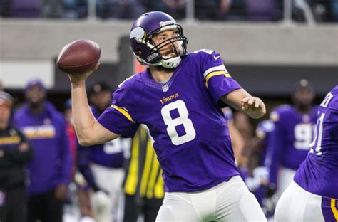 Minnesota Vikings may not keep Sam Bradford beyond 2017