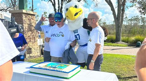 New FGCU logo unveiled with campus celebration