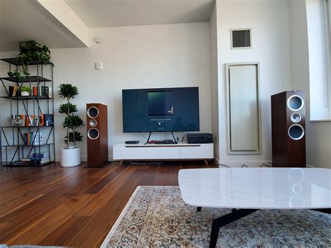 Brooklyn Studio Apartment Stereo Setup : audiophile