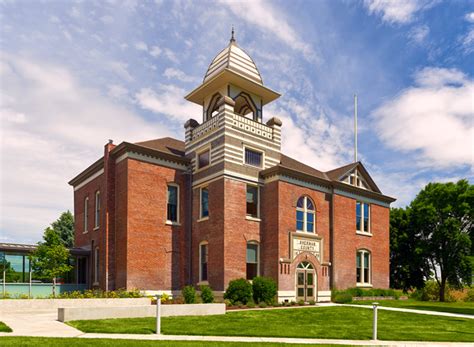 Sherman County Courthouse - wal