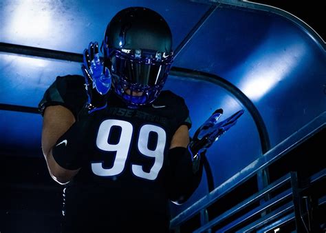 Boise State unveils new all-Black uniforms, will debut them against Air Force | Boise State ...