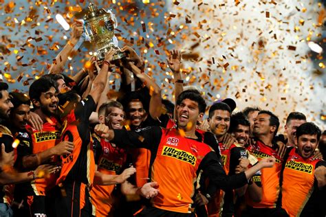 IPL: David Warner's SRH Celebrate in Style After Clinching Title ...