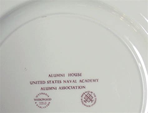 US Naval Academy ALUMNI HOUSE Mulberry PLATE Wedgwood USNA