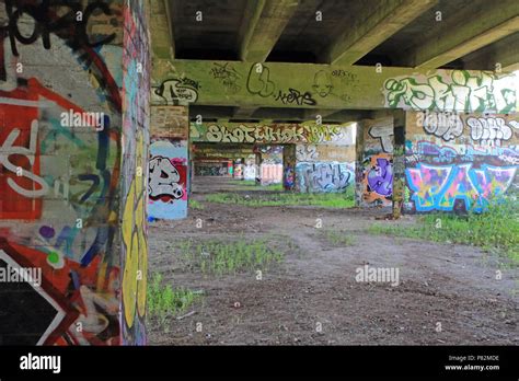 Bridge Graffiti Stock Photo - Alamy