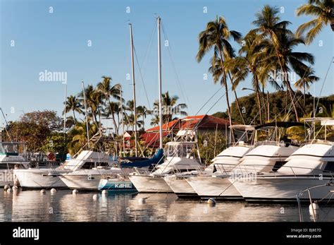 Lahaina Harbor, West Maui Hawaii showing big game fishing boats and pleasure boats Stock Photo ...