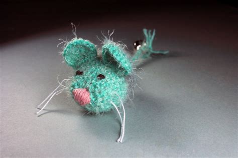 Catnip Toy Mouse, Mouse With Bell, Fuzzy Mouse Toy, Green and Gray, Crocheted, Pet Toy, Organic ...