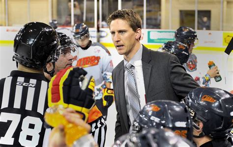 Report: Mike Babcock has talked to Erie Otters head coach Kris ...