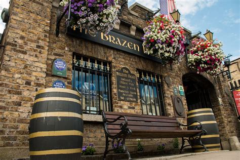 Irelands Oldest Pub - The Brazen Head