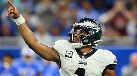 NFL Super Bowl & MVP Odds: Eagles, Jalen Hurts Soaring With Hot Start