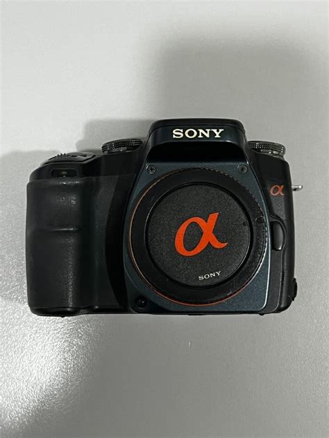 Sony Alpha A100 DSLR Camera Body, Photography, Cameras on Carousell