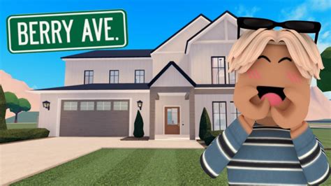 MOVING TO BERRY AVENUE? Roblox Roleplay - YouTube