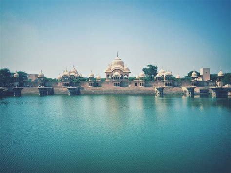 Kusum Sarovar, Mathura | Timings, History, Images - Holidify