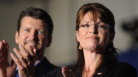 Sarah And Todd Palin’s Divorce Announcement Gets An Odd Comment From ...