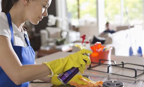 3 Reasons Why You Should Always Wear Gloves While Cleaning - The Tech Edvocate