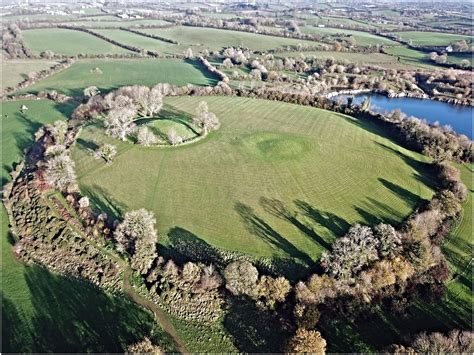 RE‐IMAGINING NAVAN FORT | UK Archaeology News