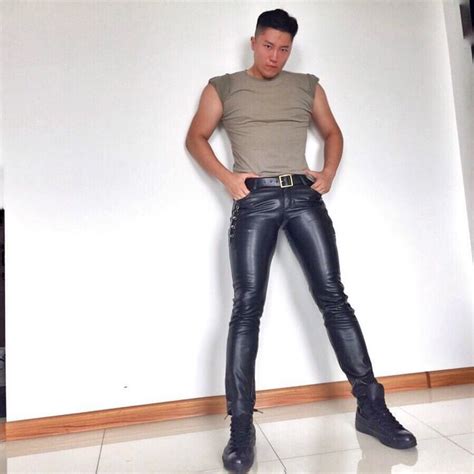 Pin de Matt Leather em Leather | Moda masculina, Camisetas masculinas, Modelos
