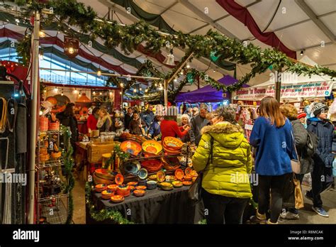 Bethlehem pennsylvania christmas market hi-res stock photography and images - Alamy