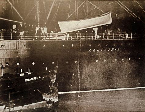 Carpathia unloads Titanic's lifeboats in New York. April 18th 1912. : r ...