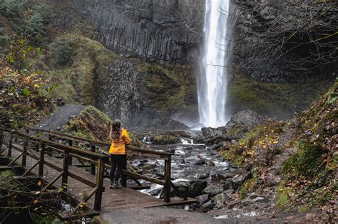 Latourell Falls Loop Hike - Voyages with Val