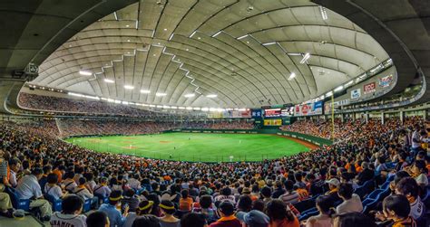 A Yomiuri Giants Game at Tokyo Dome – Les Taylor Photography