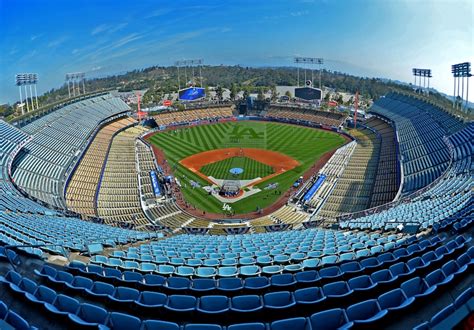 Billy Joel to Perform at Dodger Stadium and More in 2017