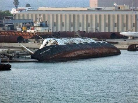 Cargo Ship Accidents - Barnorama