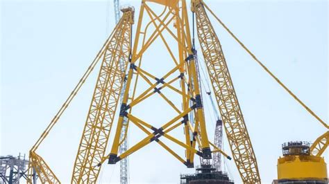 Lamprell progressing drilling rig, offshore wind farm construction projects | Offshore