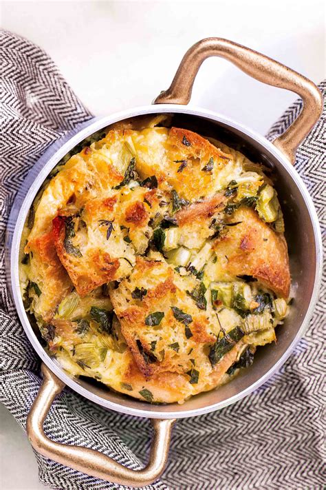 Savory Bread Pudding Savory Bread Pudding Recipe, Savory Bread Puddings ...