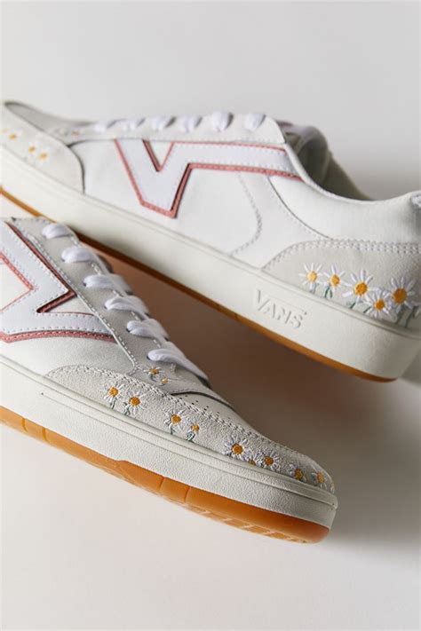 Vans Lowland CC Daisies Sneaker | Urban Outfitters