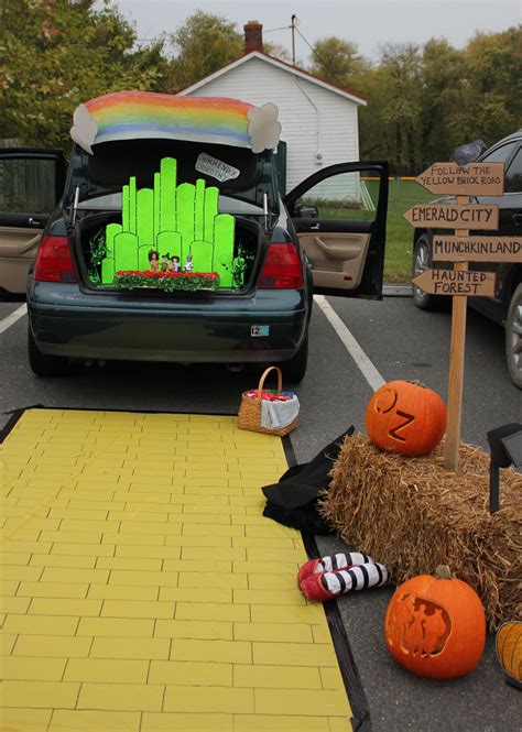 My trunk or treat display from last year. | Trunk or treat, Truck or treat, Halloween party