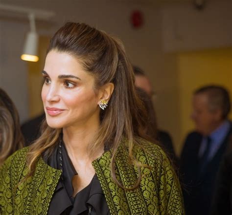 Elle Magazine Talks to Queen Rania about Her Relationships, Struggles ...