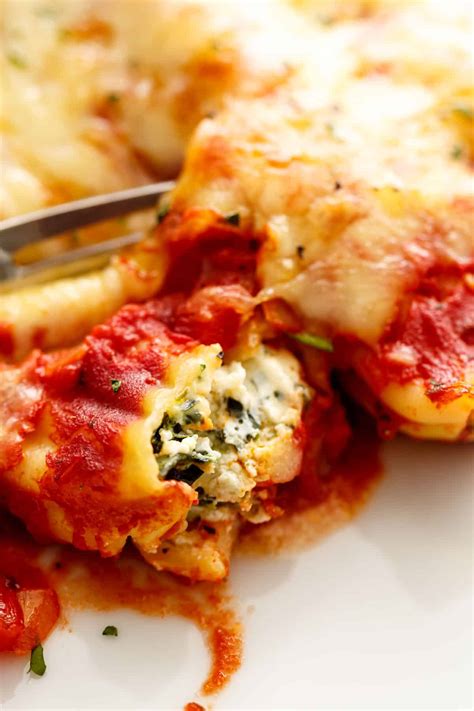 Spinach Ricotta Manicotti (Cannelloni) - Cafe Delites