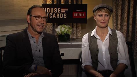 House of Cards Cast Keeping Lips Zipped? | E! News