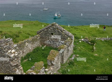 Great Blasket Island. County Kerry. Ireland. Abandoned homestead Stock Photo - Alamy