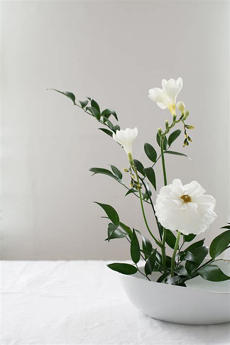 6 Simple + Beautiful Ikebana Flower Arrangements | Hello Nest