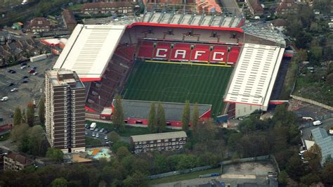 Charlton Athletic FC The Valley Stadium Capacity: 27.111 | Calcio