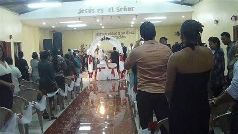 boda cristiana en la iglesia pentecostal unida hispana - YouTube