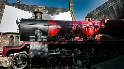 The Hogwarts express train editorial photography. Image of building ...