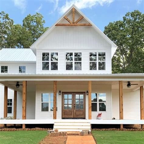 Board and Batten Siding: What You Need to Know | White farmhouse ...