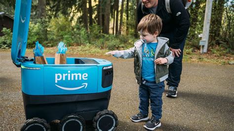 Amazon finishes testing its Scout delivery robot - Gearrice