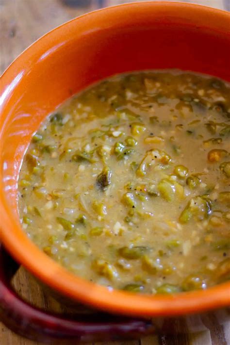 Homemade New Mexico Green Chile Sauce Recipe - Explore Cook Eat