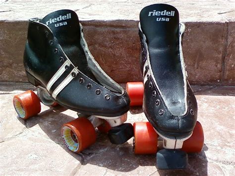 VINTAGE ROLLER SKATES RIEDELL Zinger wheels INVADER 5L BLACK