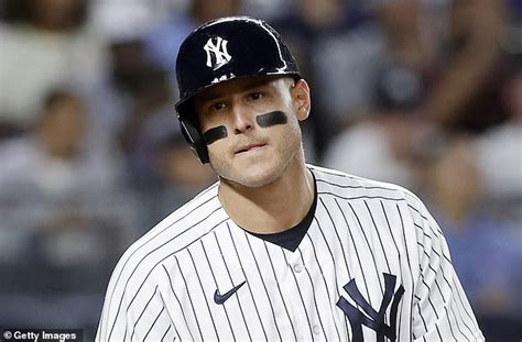 Yankees place Anthony Rizzo on the injured list with post-concussion ...