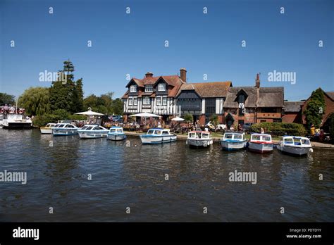 Horning Norfolk Broads Stock Photo - Alamy