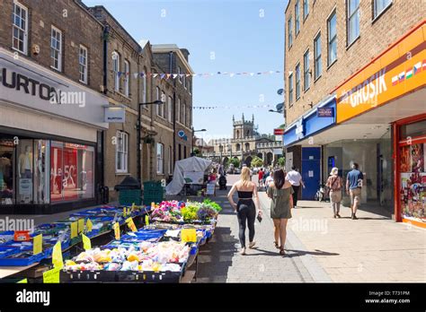 Huntingdon High Street, Huntingdon, Cambridgeshire, England, United Kingdom Stock Photo - Alamy