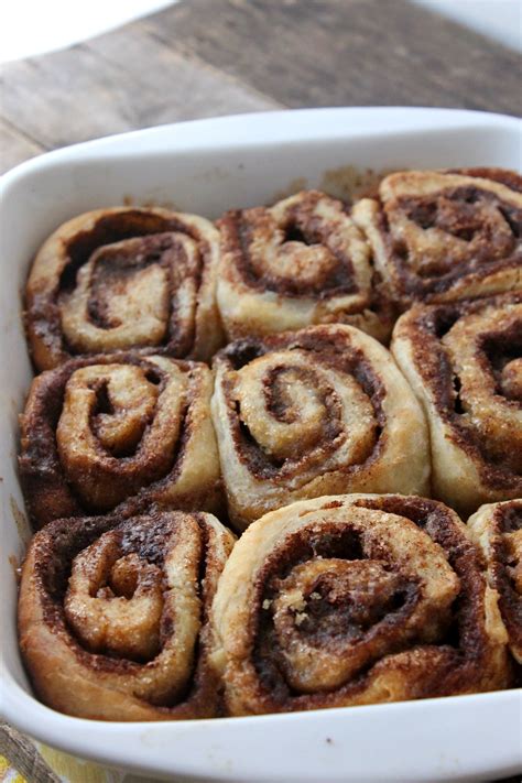 45 Minute Homemade Cinnamon Rolls - My Incredible Recipes